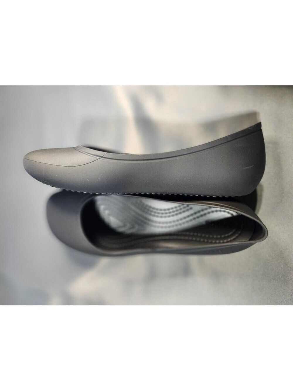 women's Crocs Brooklyn Flats- size 6- black (STYLE:209384)